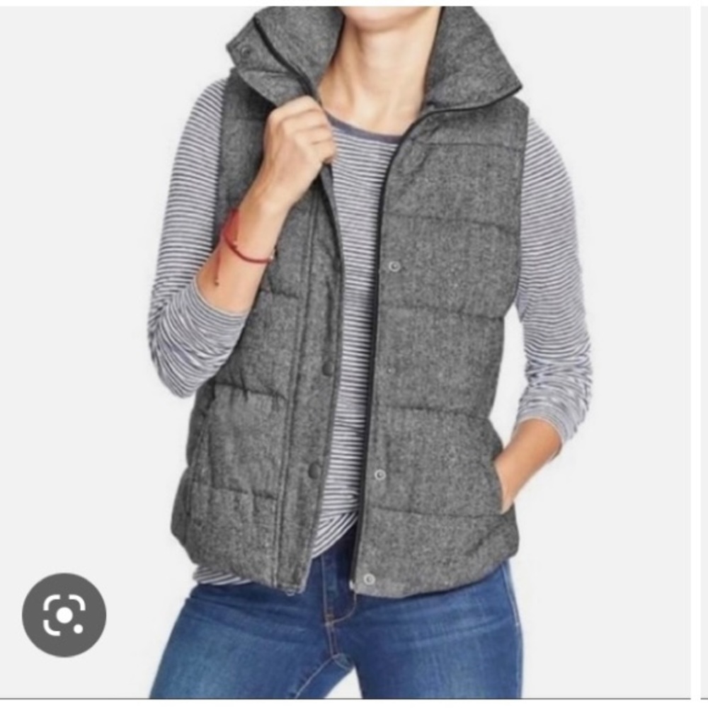 Old Navy Grey Puffer Vest